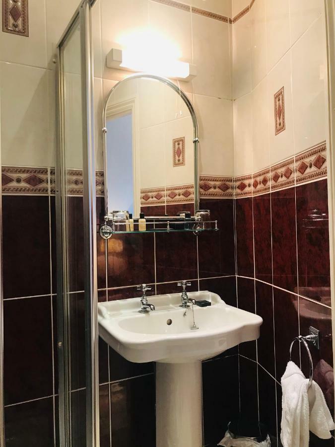 Norfolk House Hotel Мейдънхед Екстериор снимка