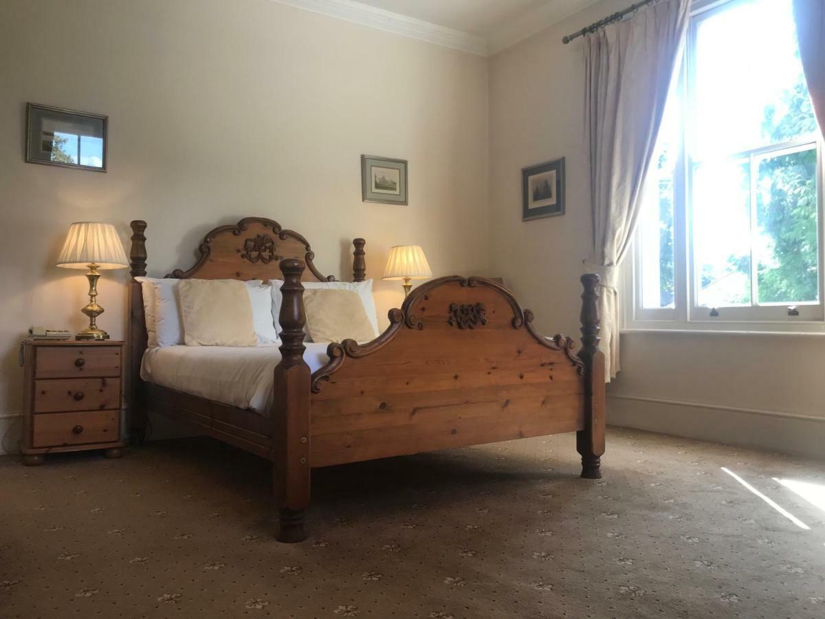 Norfolk House Hotel Мейдънхед Екстериор снимка
