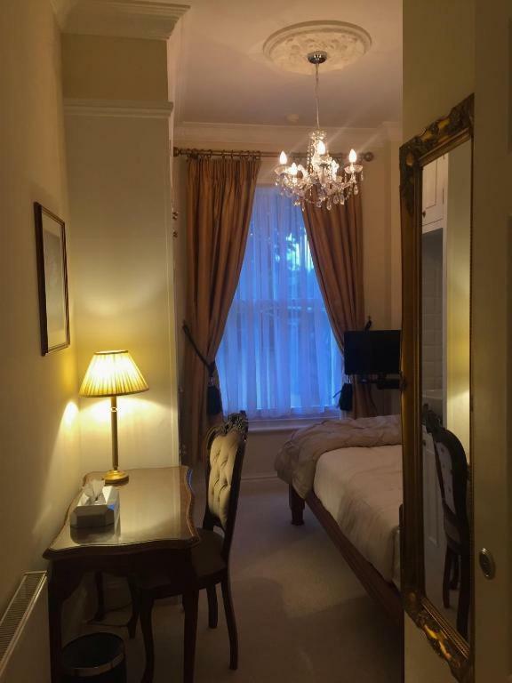 Norfolk House Hotel Мейдънхед Екстериор снимка