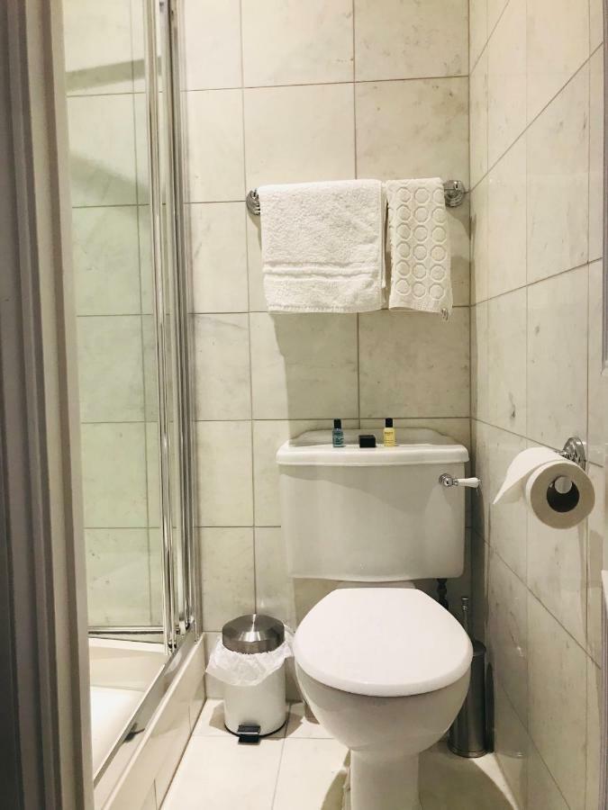 Norfolk House Hotel Мейдънхед Екстериор снимка
