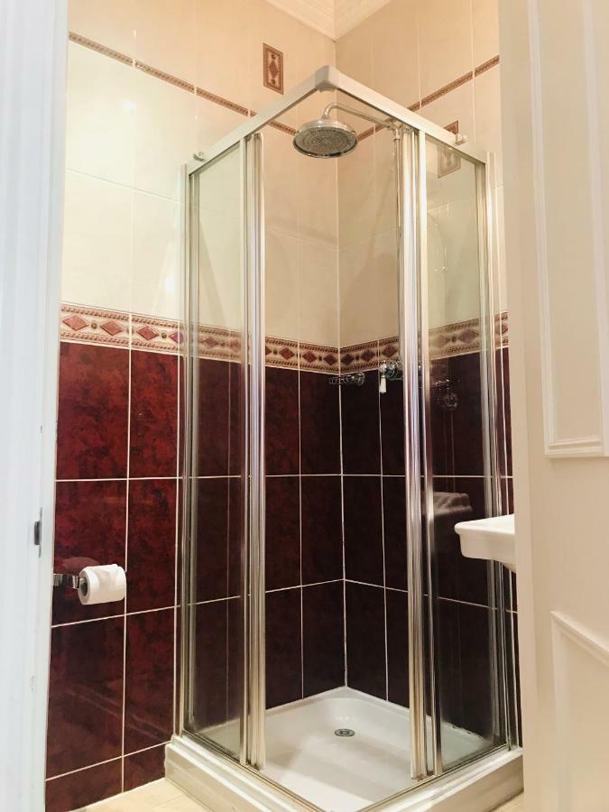 Norfolk House Hotel Мейдънхед Екстериор снимка